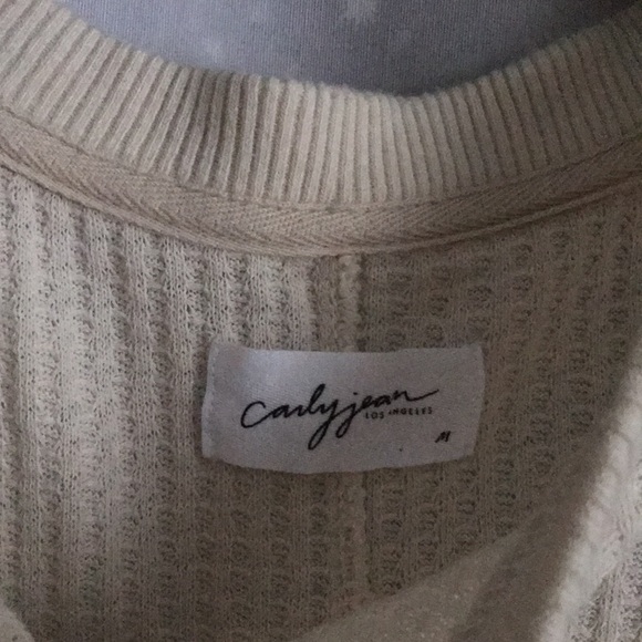 Carly Jean Los Angles Sawyer Sweater - Picture 3 of 3